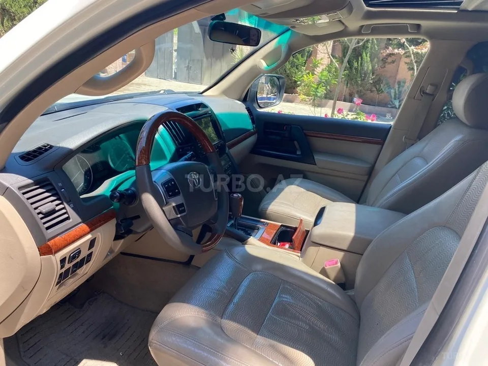 Toyota Land Cruiser — foto 4/4
