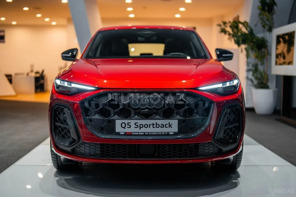 Audi Q5 Sportback — foto 2/4