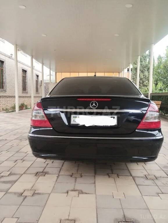 Mercedes E 220 — foto 2/4