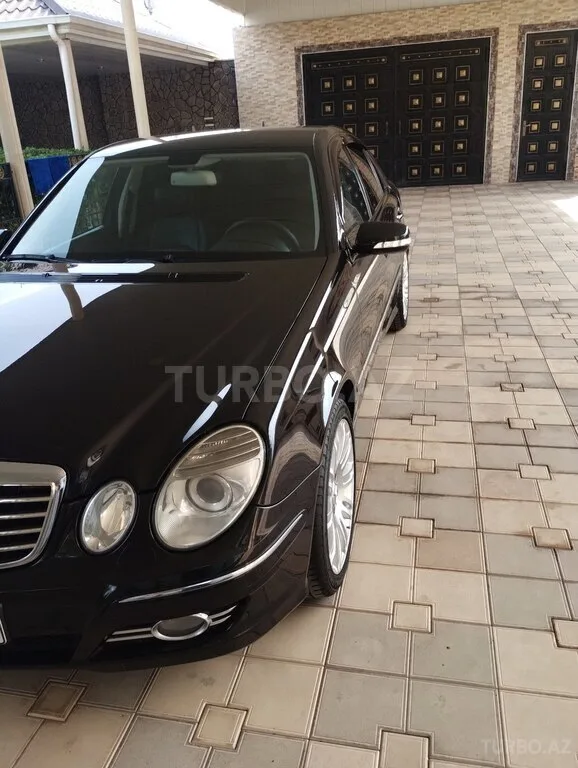 Mercedes E 220 — foto 4/4