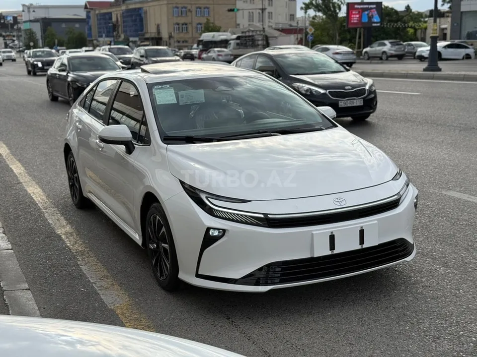 Toyota Corolla — foto 3/4