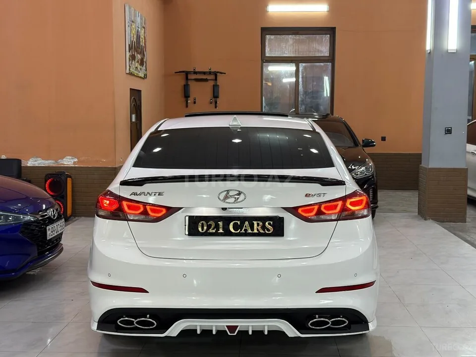Hyundai Avante — foto 3/4