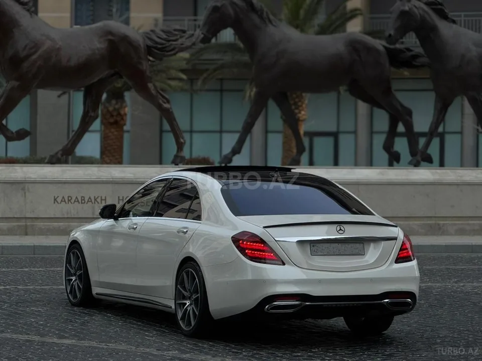Mercedes S 560 4MATIC — foto 3/4