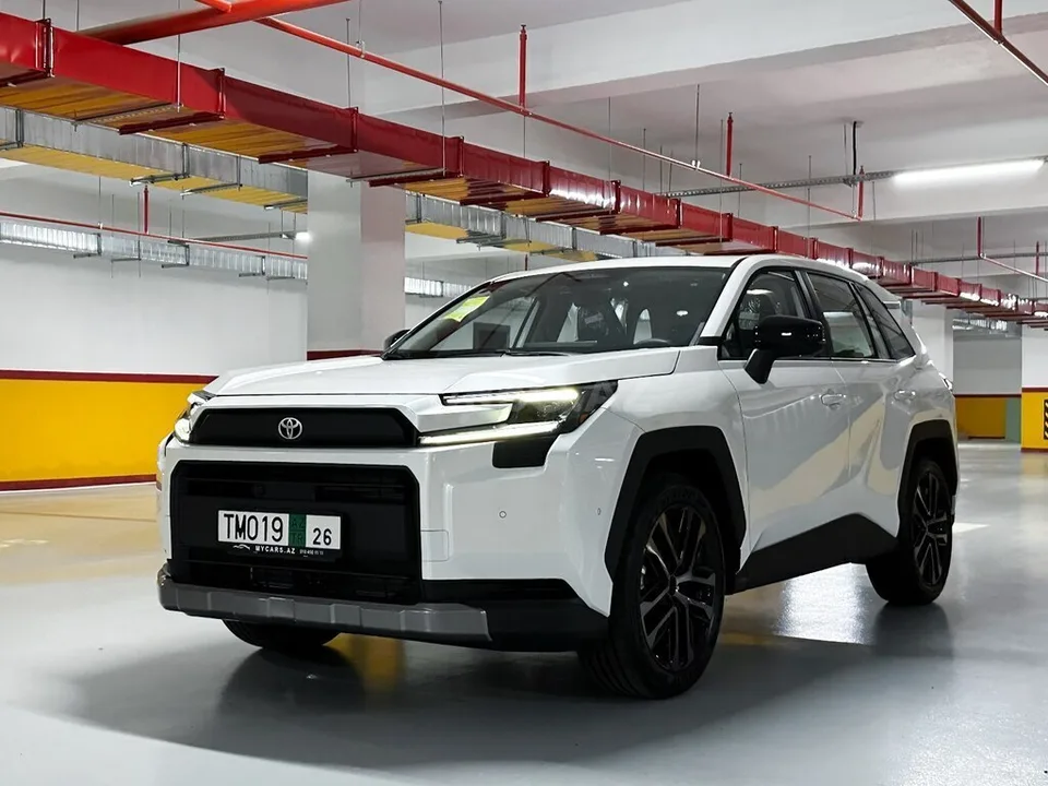 Toyota RAV4 — foto 2/4