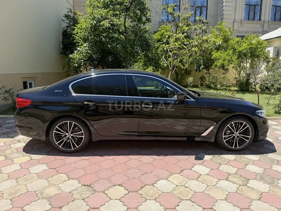 BMW 530e — foto 3/4
