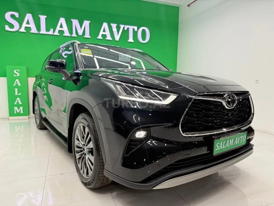 Toyota Highlander — foto 1/4