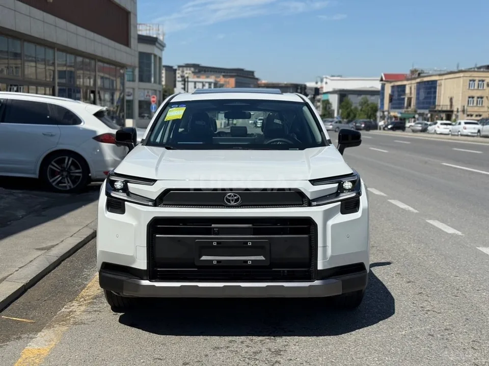Toyota RAV4 — foto 1/4