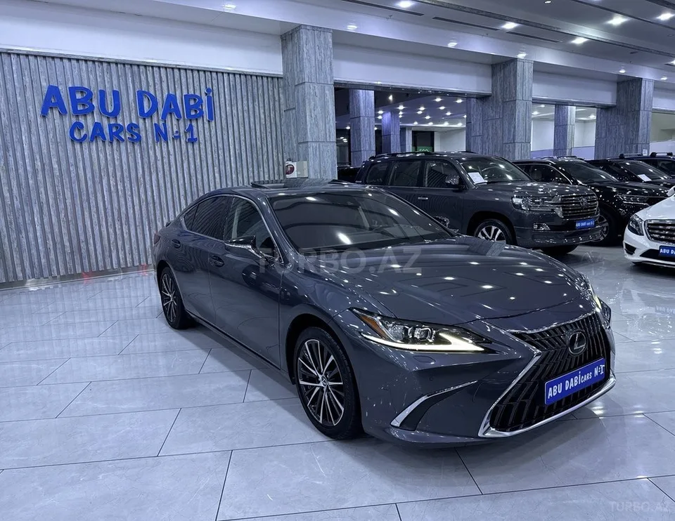 Lexus ES 300h — foto 3/4