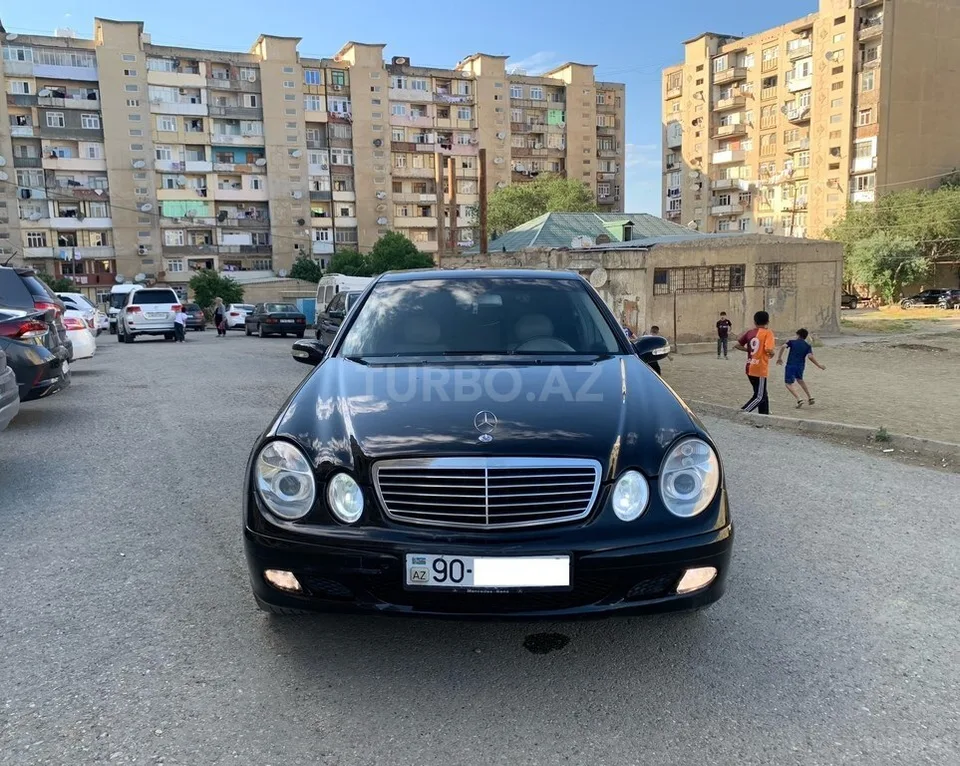 Mercedes E 240 — foto 2/4
