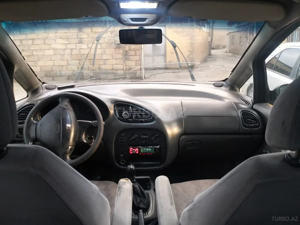 Ford Galaxy — foto 4/4