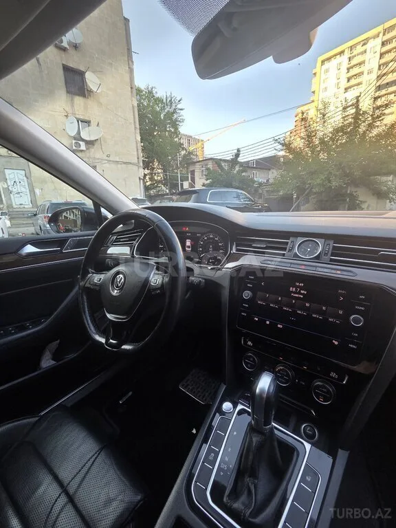 Volkswagen Passat — foto 3/4