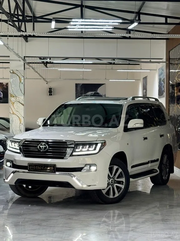 Toyota Land Cruiser — foto 2/4
