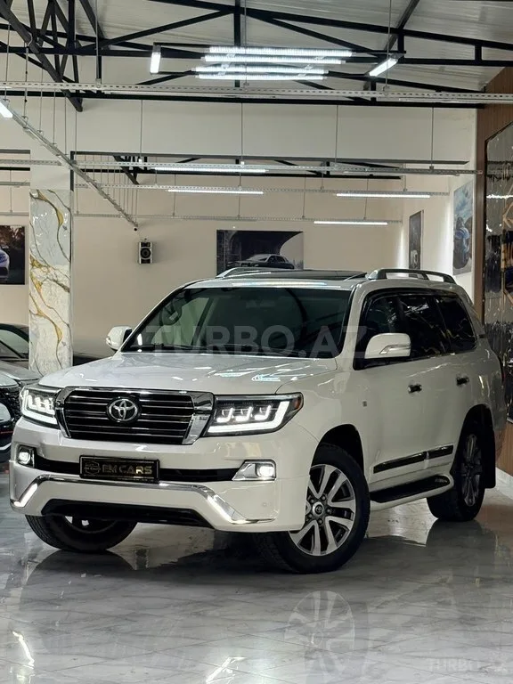 Toyota Land Cruiser — foto 3/4