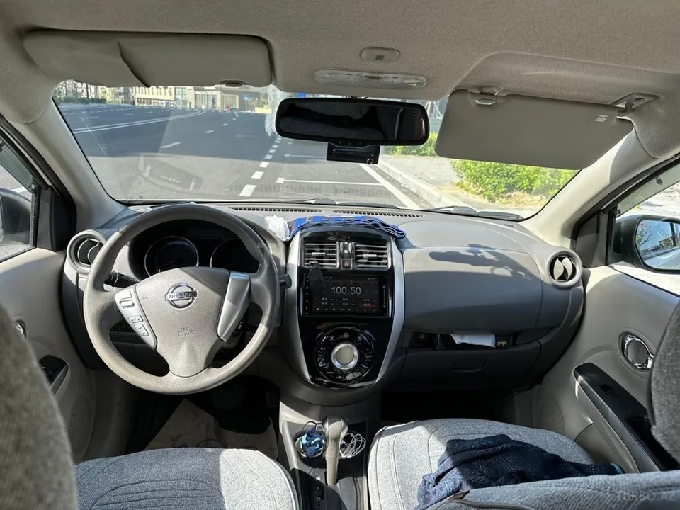 Nissan Sunny — foto 3/4