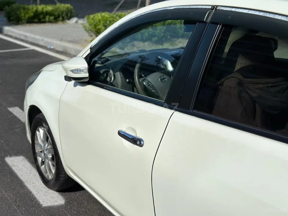 Nissan Sunny — foto 4/4