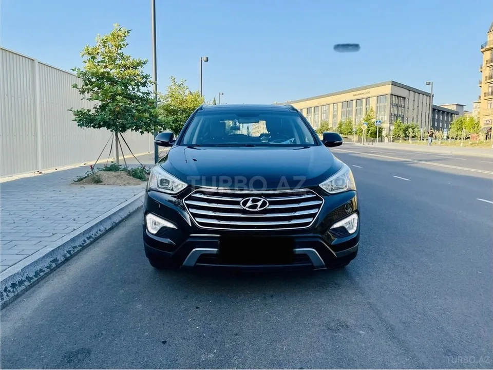 Hyundai Grand Santa Fe — фото 1/4