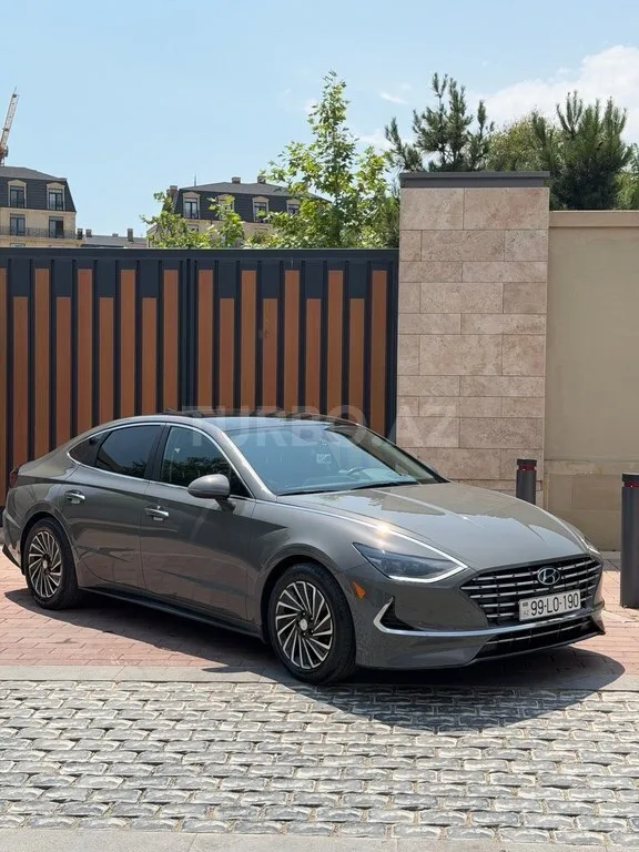 Hyundai Sonata — foto 1/4