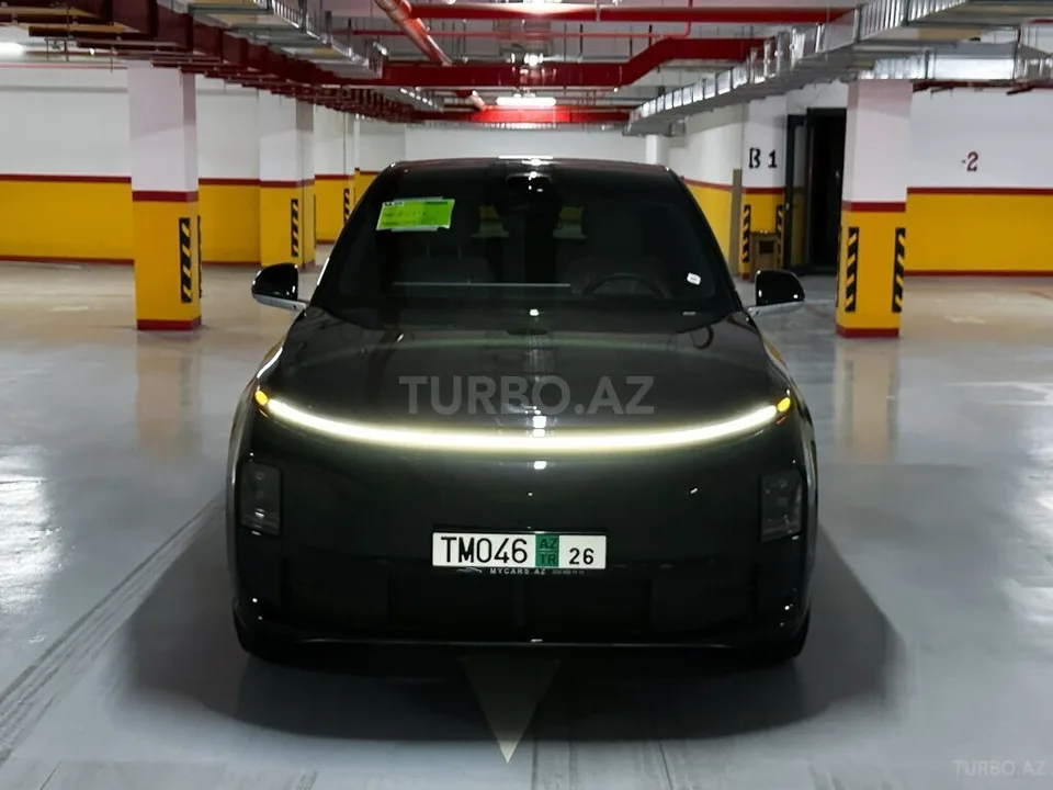 Li Auto L6 — foto 3/4