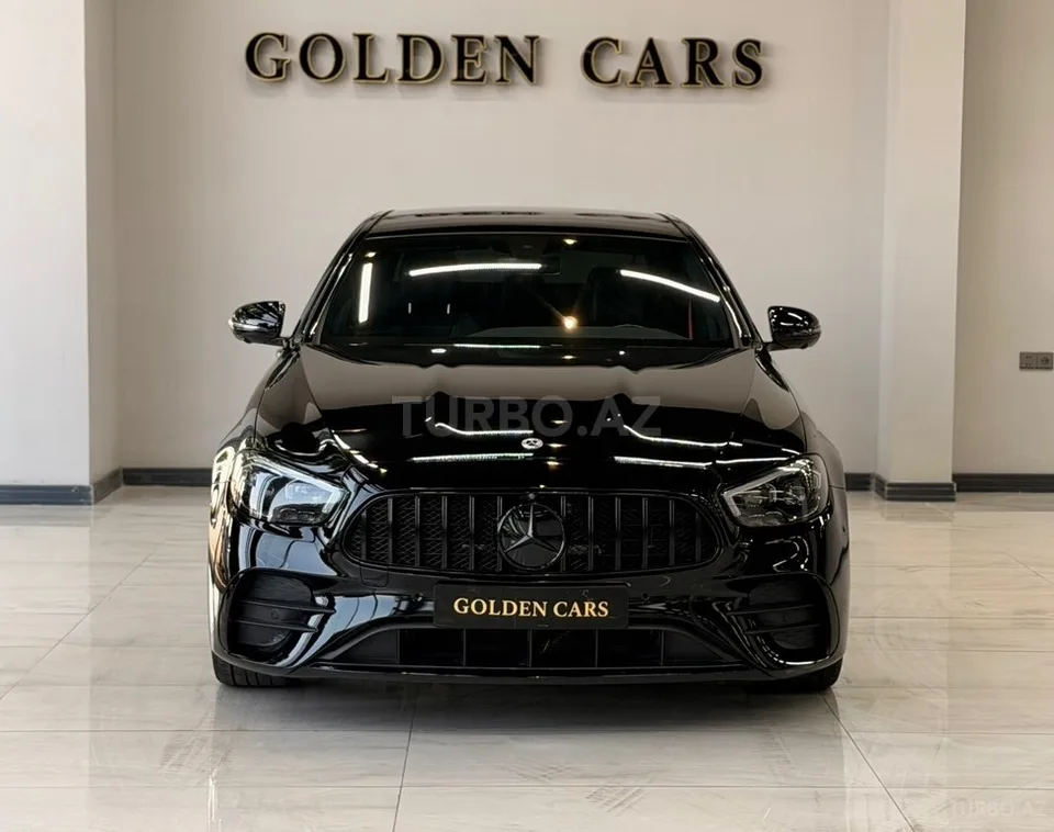 Mercedes E 200 — foto 1/4