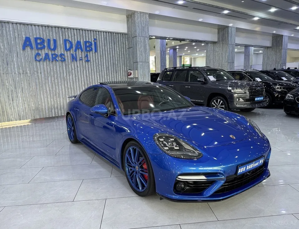 Porsche Panamera Turbo — foto 3/4