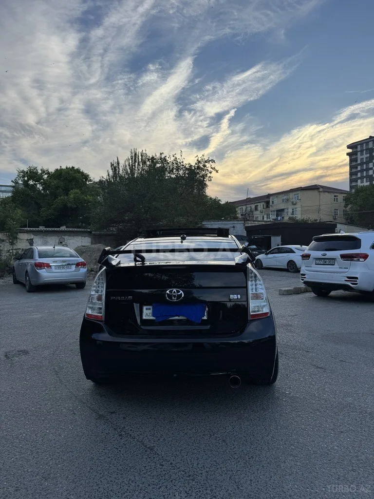 Toyota Prius — foto 4/4