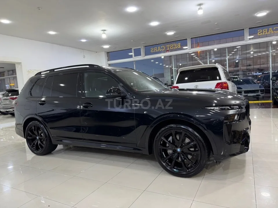 BMW X7 — foto 4/4