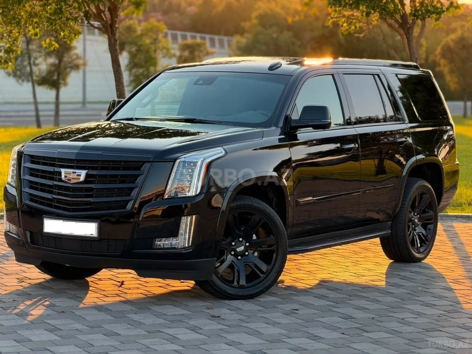 Cadillac Escalade — foto 1/4