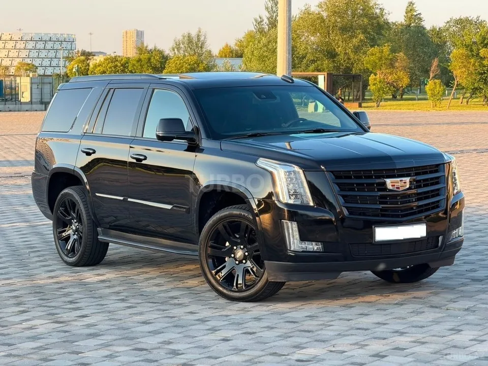 Cadillac Escalade — foto 2/4