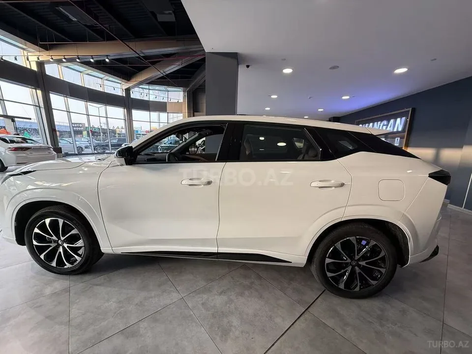 Changan Uni-Z — foto 3/4