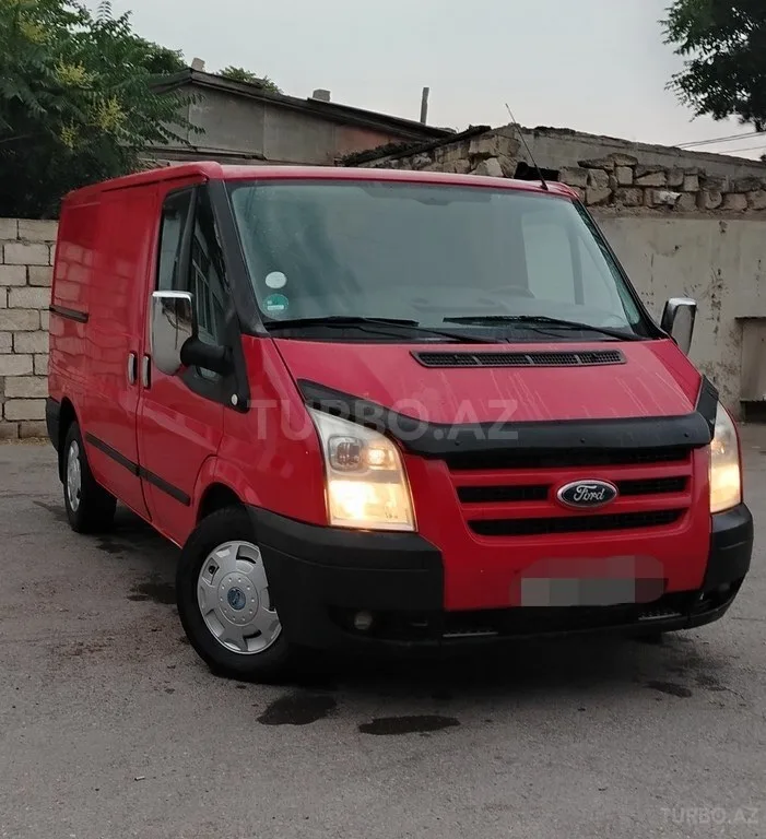 Ford Transit — foto 1/4