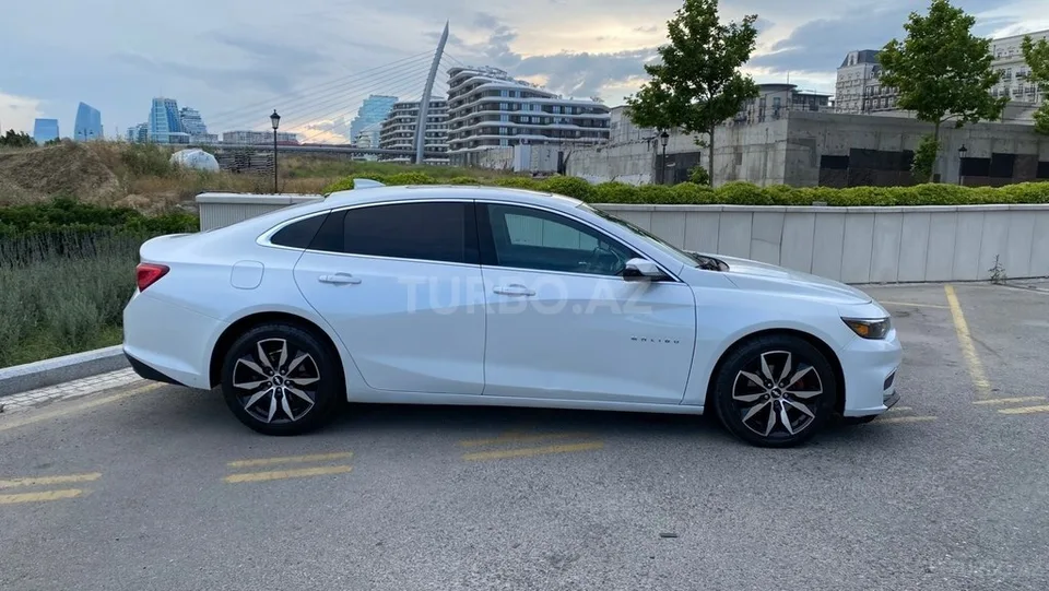 Chevrolet Malibu — foto 3/4