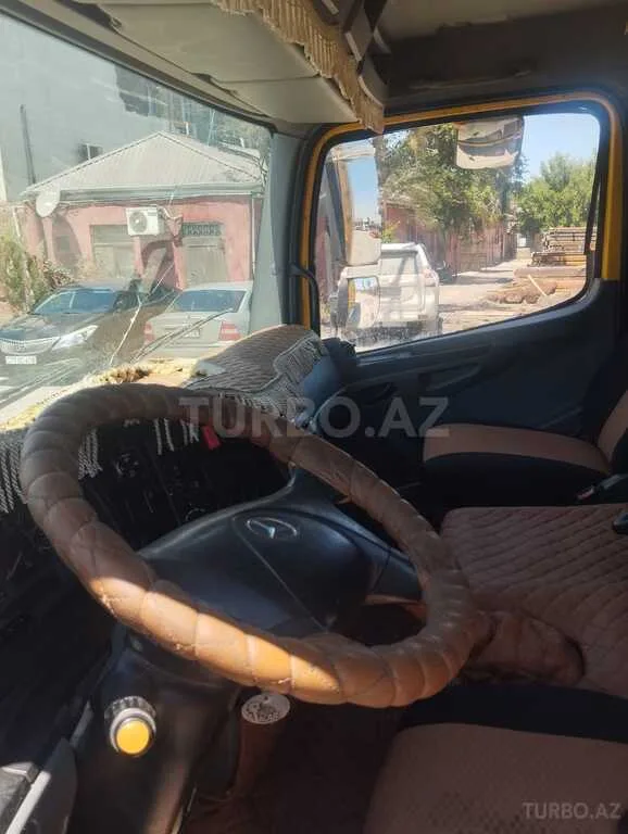 Mercedes Atego 818 — foto 3/4