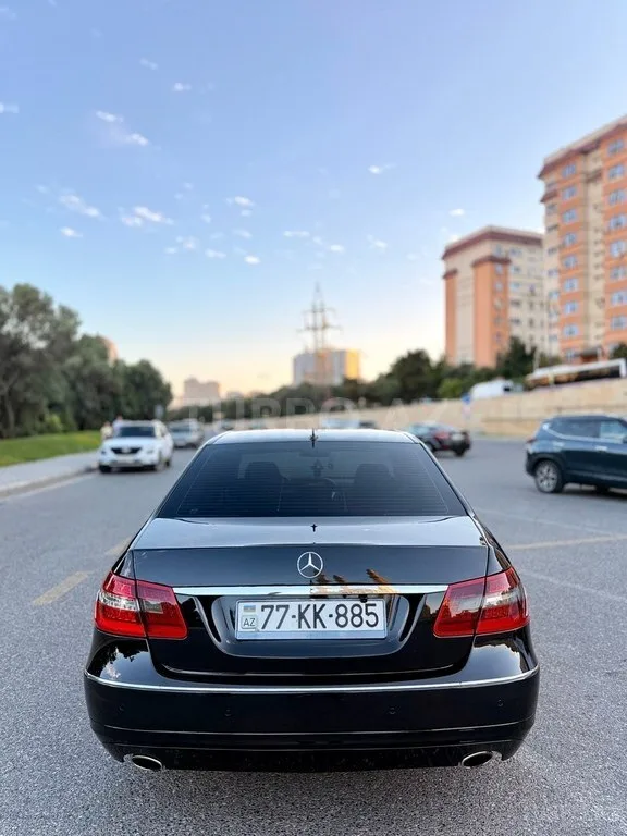 Mercedes E 350 — foto 4/4