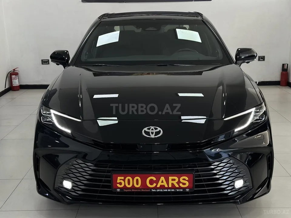Toyota Camry — foto 2/4