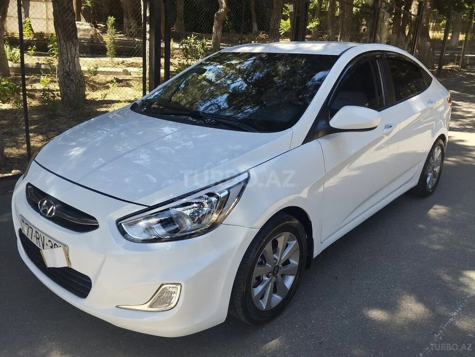 Hyundai Accent — foto 4/4