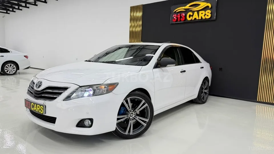 Toyota Camry — foto 3/4