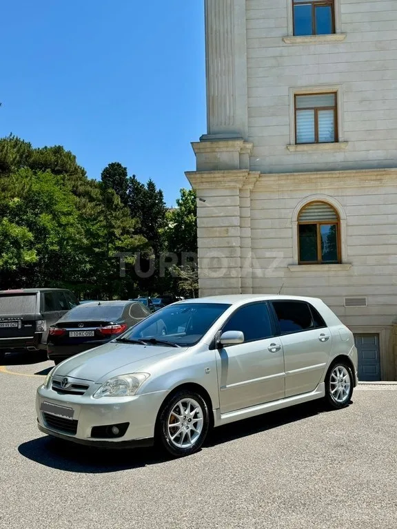 Toyota Corolla — foto 4/4