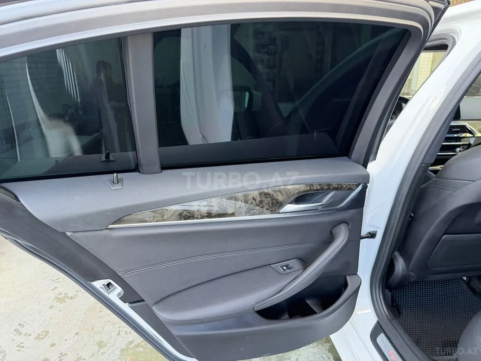 BMW 530 — foto 2/4