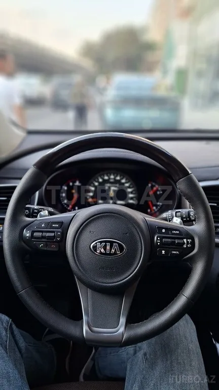 Kia Sorento — foto 2/4