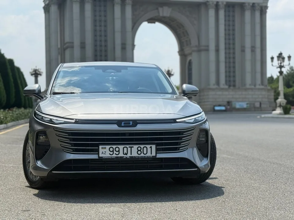 Bestune B70 — foto 1/4
