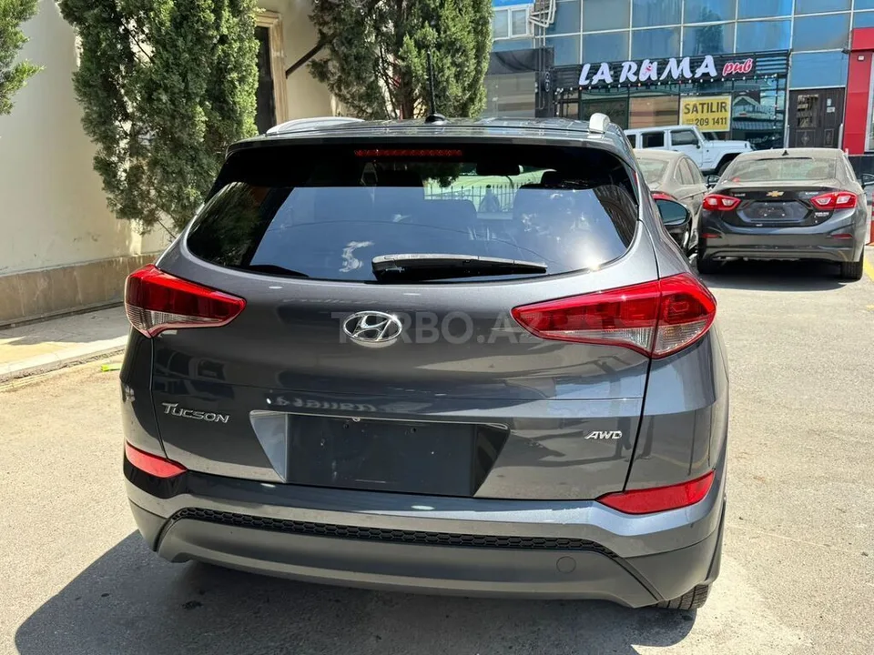 Hyundai Tucson — foto 3/4
