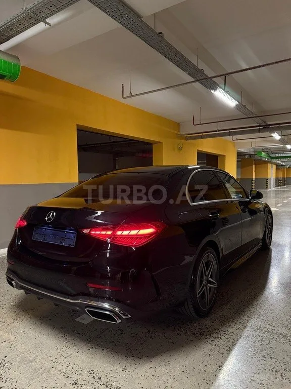 Mercedes C 200 — foto 3/4