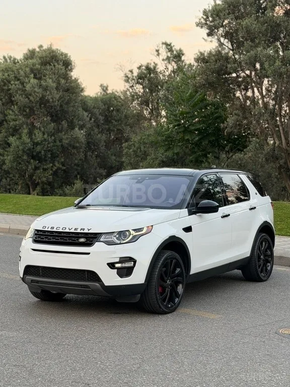 Land Rover Discovery Sport — foto 1/4