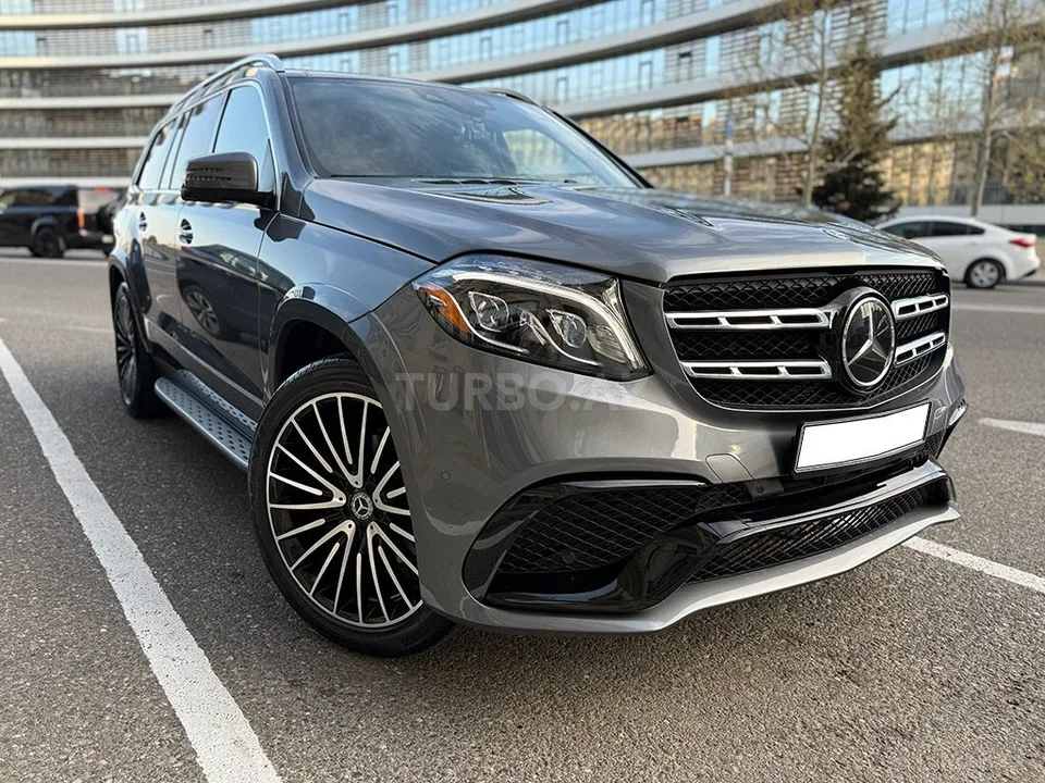 Mercedes GLS 450 4MATIC — foto 2/4