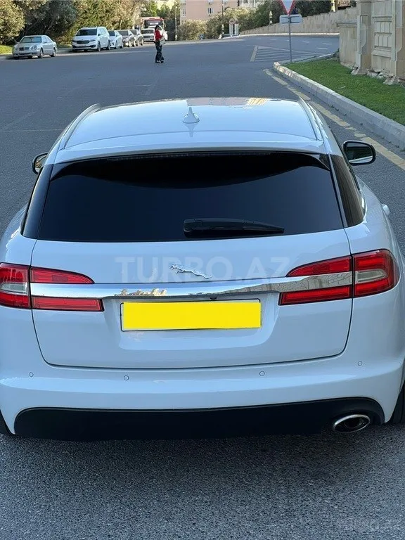 Jaguar XF — foto 2/4