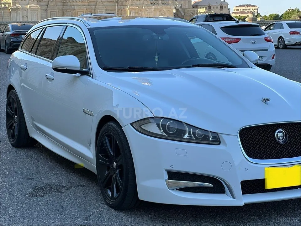 Jaguar XF — foto 4/4