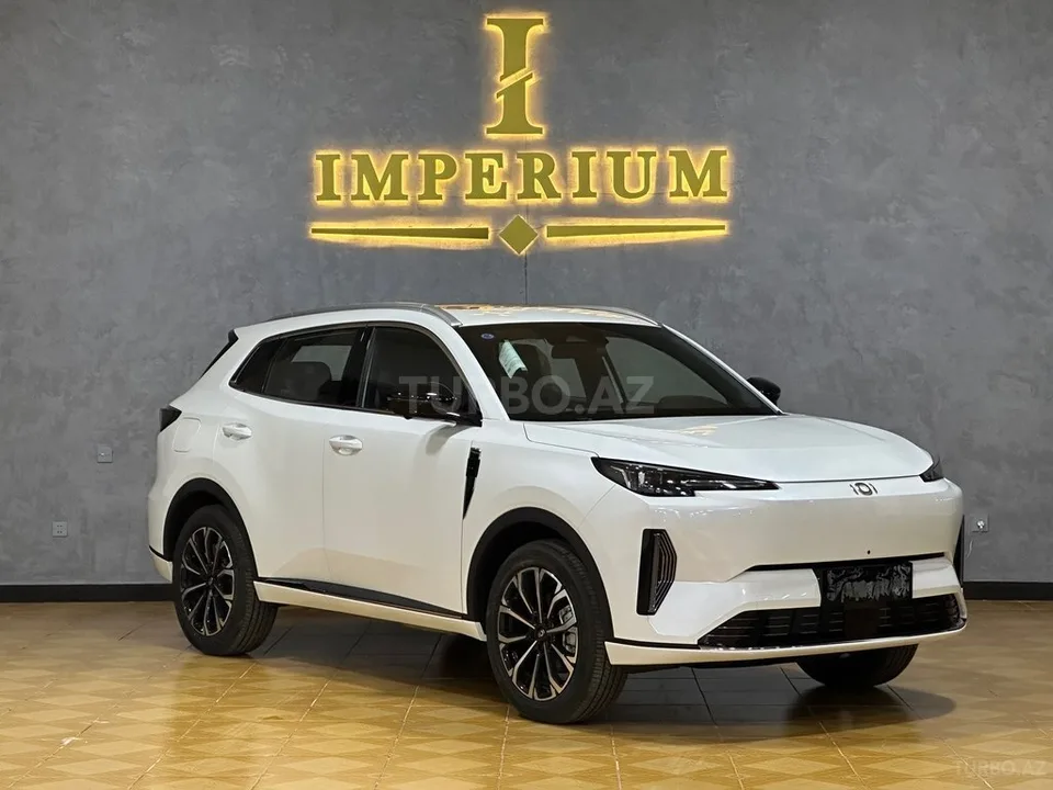 Changan Qiyuan Q05 — foto 2/4