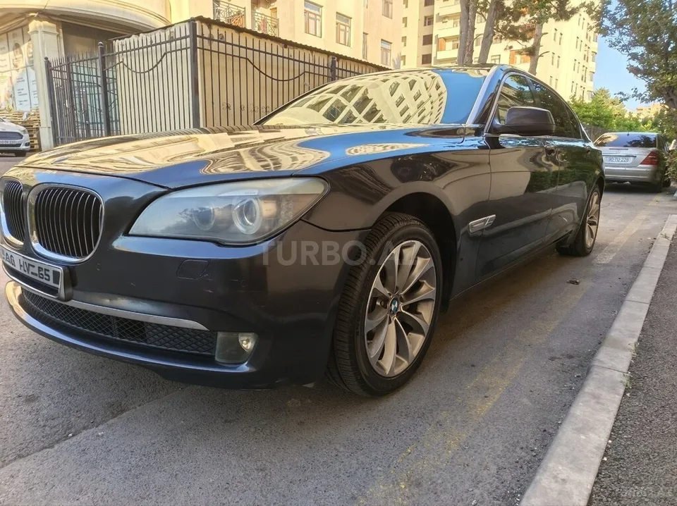 BMW 740 — foto 4/4