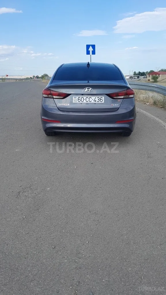 Hyundai Avante — foto 4/4