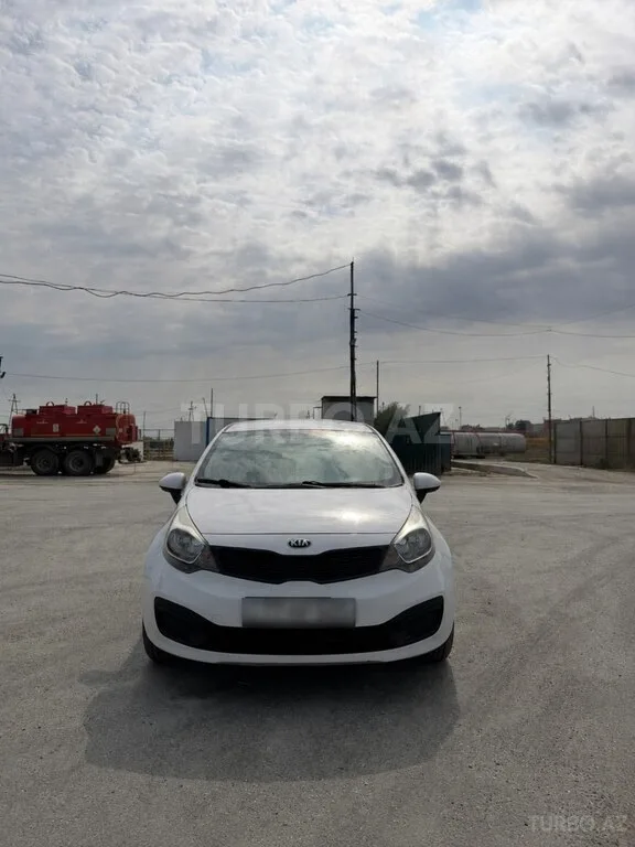 Kia Rio — foto 1/4